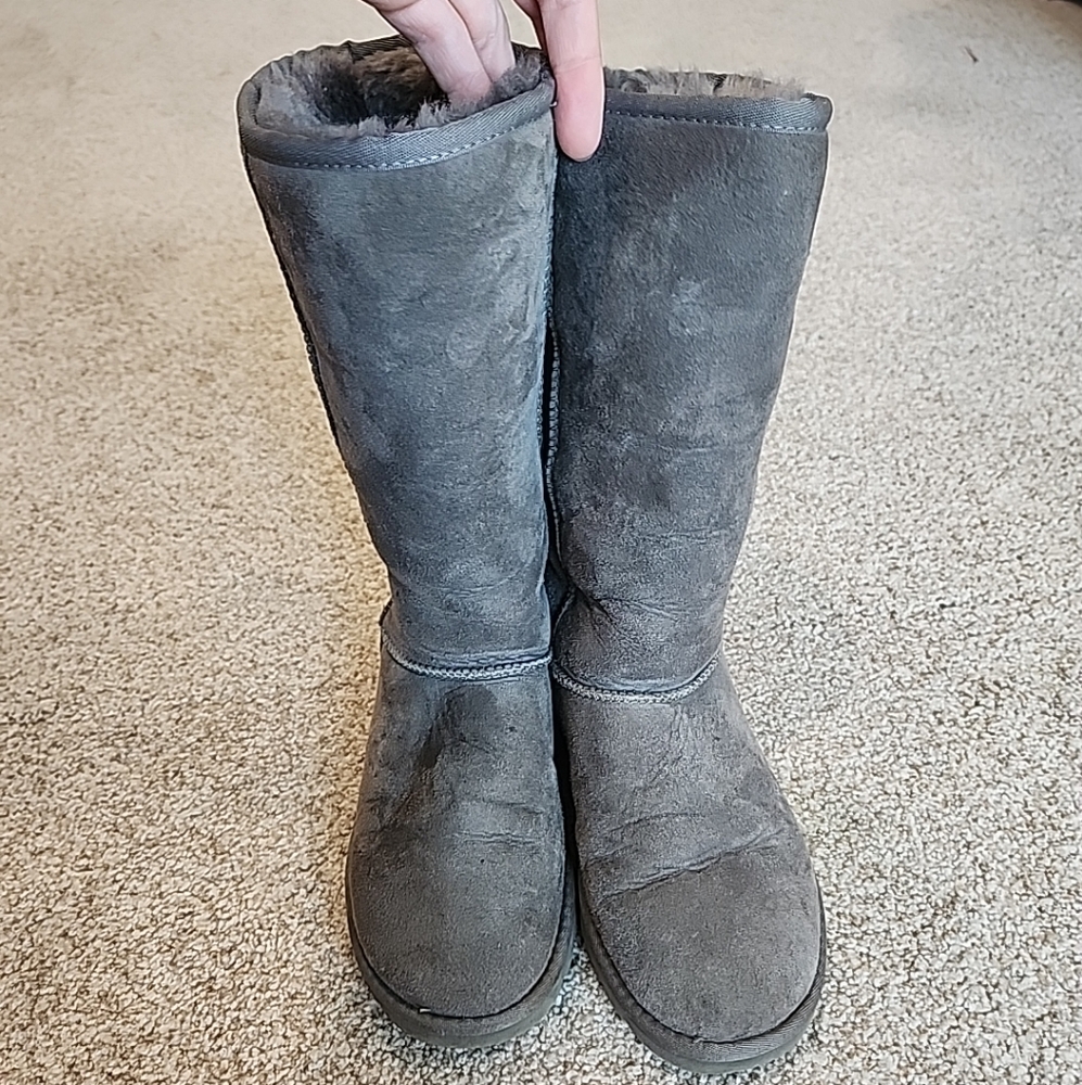 Ugg Australia Tall Gray Boots Women 6